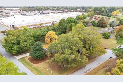 1267 Westview Terrace, Burlington, NC 27215 - Photo 5