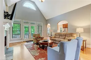 8103 Rogers Ct, Greensboro, NC 27455 - Photo 17