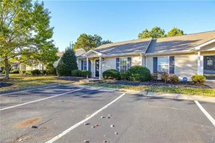 3249 Hyde Pl Cir, Winston-Salem, NC 27103 - Photo 19