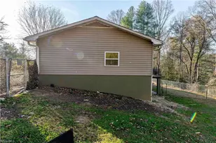1261 Turkey Ford Rd, Mount Airy, NC 27030 - Photo 7