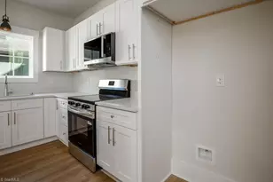 2565 High Meadow Dr, Asheboro, NC 27205 - Photo 7