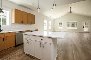 2613 High Meadow Dr, Asheboro, NC 27205 - Photo 7