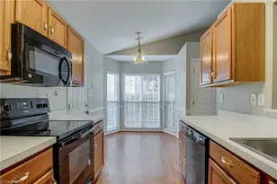 1025 Still Point Dr, Winston-Salem, NC 27103 - Photo 15