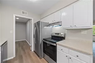 2235 Sunderland Rd, Winston-Salem, NC 27103 - Photo 13