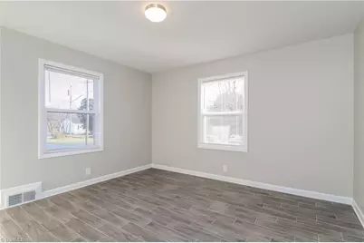 936 Rock Spring Drive, Winston-Salem, NC 27105 - Photo 5