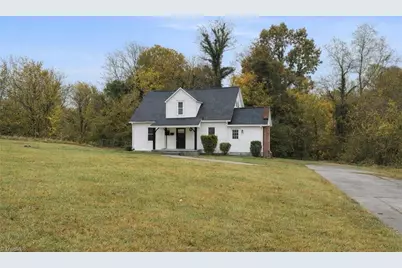 301 Brown Street, Thomasville, NC 27360 - Photo 1