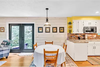 2351 US Highway 221, Jefferson, NC 28640 - Photo 17