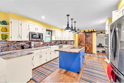 2351 US Highway 221, Jefferson, NC 28640 - Photo 19