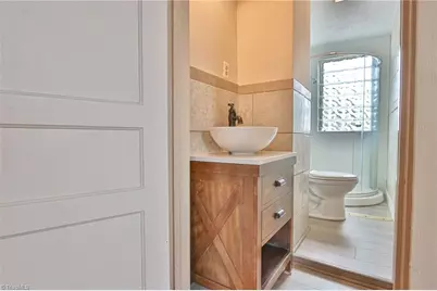 2036 1st Avenue SW, Hickory, NC 28602 - Photo 25