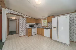 203 Carson Trl, Winston-Salem, NC 27107 - Photo 9