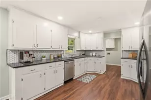 530 Brett Dr, Kernersville, NC 27284 - Photo 9