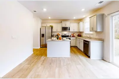 6801 Capstone Court, Rural Hall, NC 27045 - Photo 7