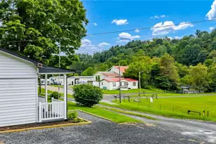 358 Dogget Rd, West Jefferson, NC 28694 - Photo 31