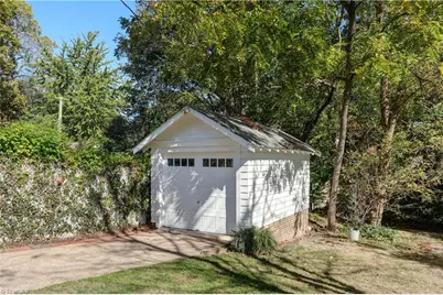 207 S Tremont Drive, Greensboro, NC 27403 - Photo 21