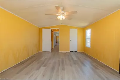 1085 Ashburn Drive, King, NC 27021 - Photo 11