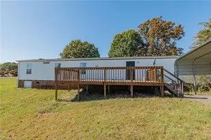 1085 Ashburn Dr, King, NC 27021 - Photo 17