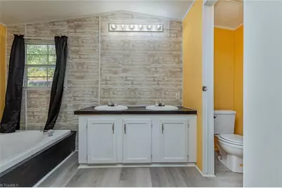 1085 Ashburn Drive, King, NC 27021 - Photo 13