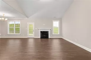 3113 Cullens Dr, Graham, NC 27253 - Photo 9