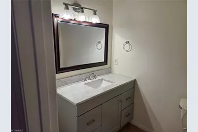 115 Cloister Oaks Circle, Winston-Salem, NC 27127 - Photo 9