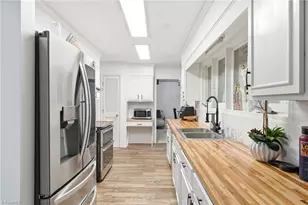 4507 Trailwood Dr, Greensboro, NC 27407 - Photo 9