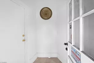 910 Merritt Dr, Greensboro, NC 27407 - Photo 3