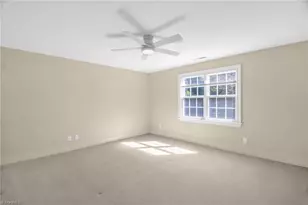 1902 Rockglen Ln, Greensboro, NC 27410 - Photo 29