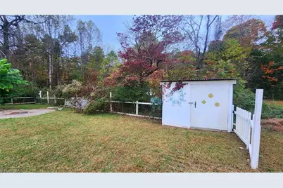 1890 Chickasha Drive, Pfafftown, NC 27040 - Photo 21