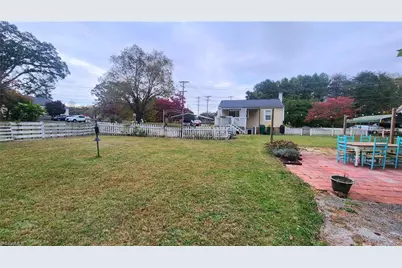 1890 Chickasha Drive, Pfafftown, NC 27040 - Photo 23