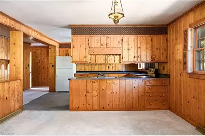 1706 Windsor Drive, High Point, NC 27262 - Photo 9