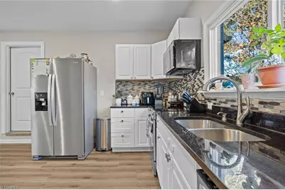 1000 Stemp Everhart Road, Thomasville, NC 27360 - Photo 11