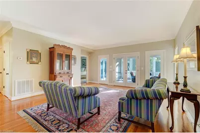 203 W Stonebury Court, Reidsville, NC 27320 - Photo 3