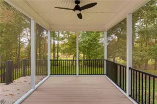 1025 Glen Day Dr, Clemmons, NC 27012 - Photo 15