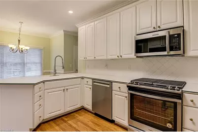 1025 Glen Day Drive, Clemmons, NC 27012 - Photo 9