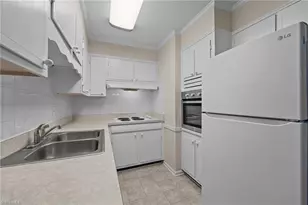 2407 Four Seasons Blvd, Greensboro, NC 27407 - Photo 5