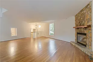 2206 Glenside Dr, Greensboro, NC 27405 - Photo 15