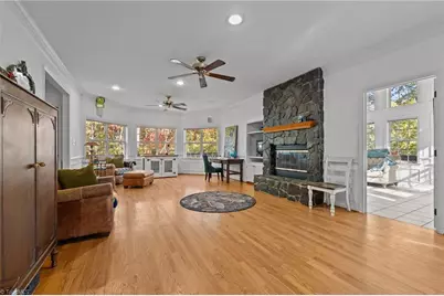 1040 Sycamore Street, King, NC 27021 - Photo 11