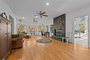 1040 Sycamore St, King, NC 27021 - Photo 11