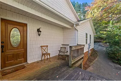 1040 Sycamore Street, King, NC 27021 - Photo 3