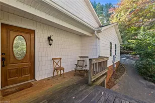 1040 Sycamore St, King, NC 27021 - Photo 3