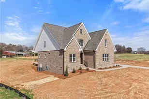 174 Orchard Grass Ct, Mocksville, NC 27028 - Photo 3