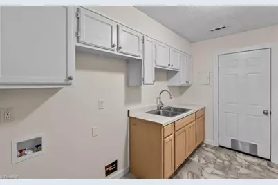 3907 Pioneer Way #D, Greensboro, NC 27407 - Photo 11