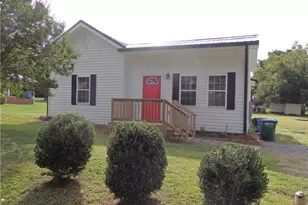 354 Anderson St, Denton, NC 27239 - Photo 1