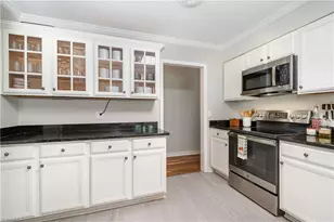 1127 Gatehouse Rd, High Point, NC 27262 - Photo 19