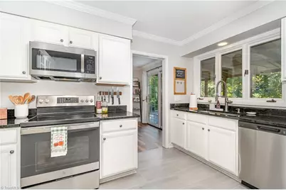 1127 Gatehouse Road, High Point, NC 27262 - Photo 17