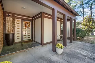 1127 Gatehouse Rd, High Point, NC 27262 - Photo 3