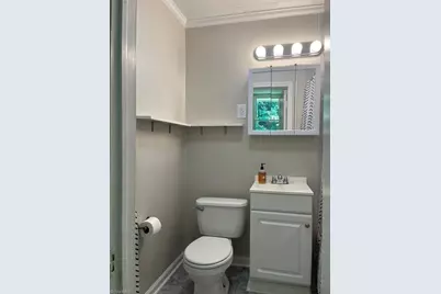 517 W Main Street, Gibsonville, NC 27249 - Photo 5