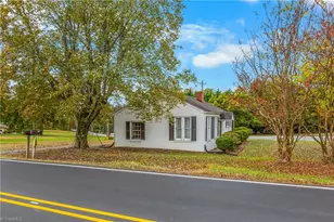 3726 Northampton Dr, Winston-Salem, NC 27105 - Photo 23