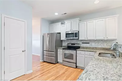 4221 Lochurst Drive, Pfafftown, NC 27040 - Photo 7