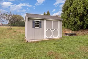 7600 Cedar Chase Dr, Greensboro, NC 27455 - Photo 37