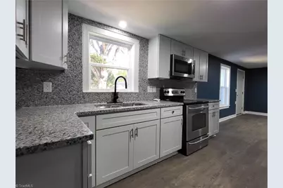 9238 Glen Cross Drive, Kernersville, NC 27284 - Photo 23